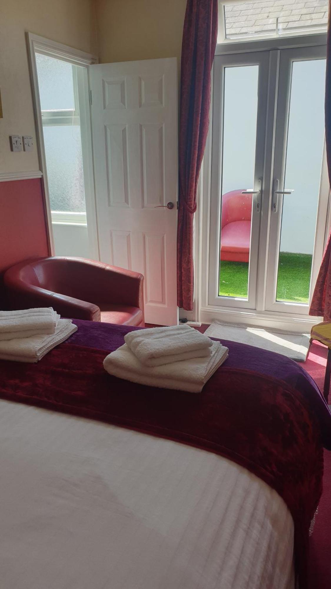 All Seasons Guest House Great Yarmouth Dış mekan fotoğraf
